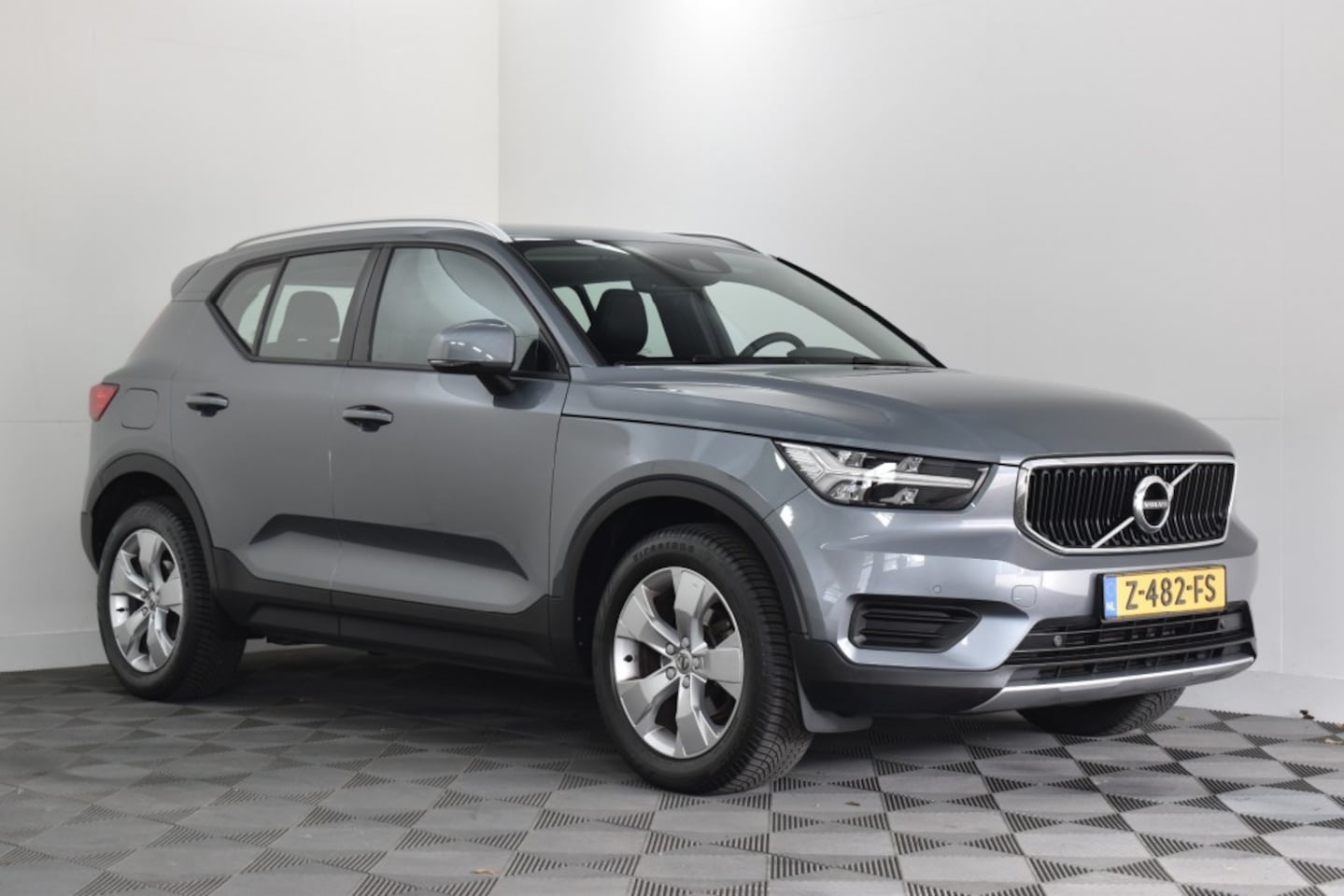 Volvo XC40 - 1.5 T3 Inscription 1.5 T3 156PK INSCRIPTION - AutoWereld.nl