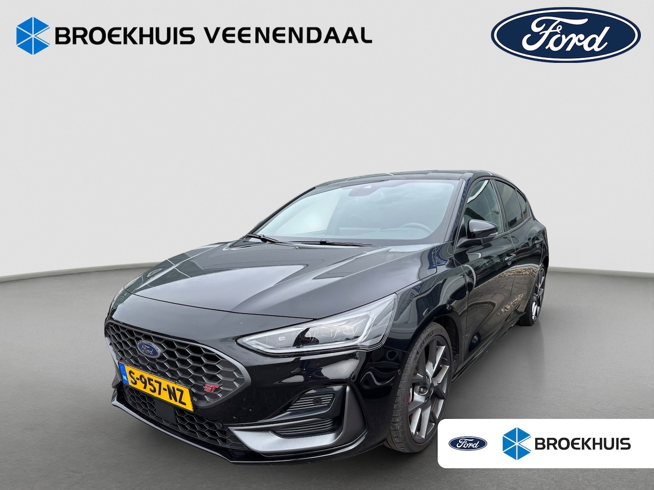 Ford Focus - 2.3 ST-X 280PK! | Org. NL | Winter Pack | B&O Audio | Matrix LED | Apple Carplay - AutoWereld.nl