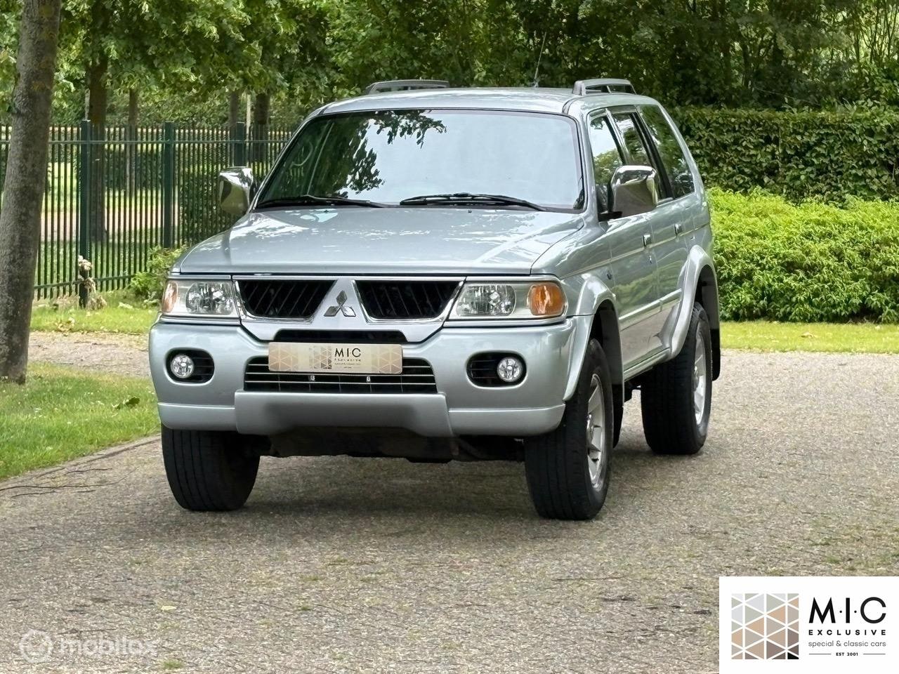 Mitsubishi Pajero Sport - 3.0 V6 Intense | Inruil mogelijk. - AutoWereld.nl