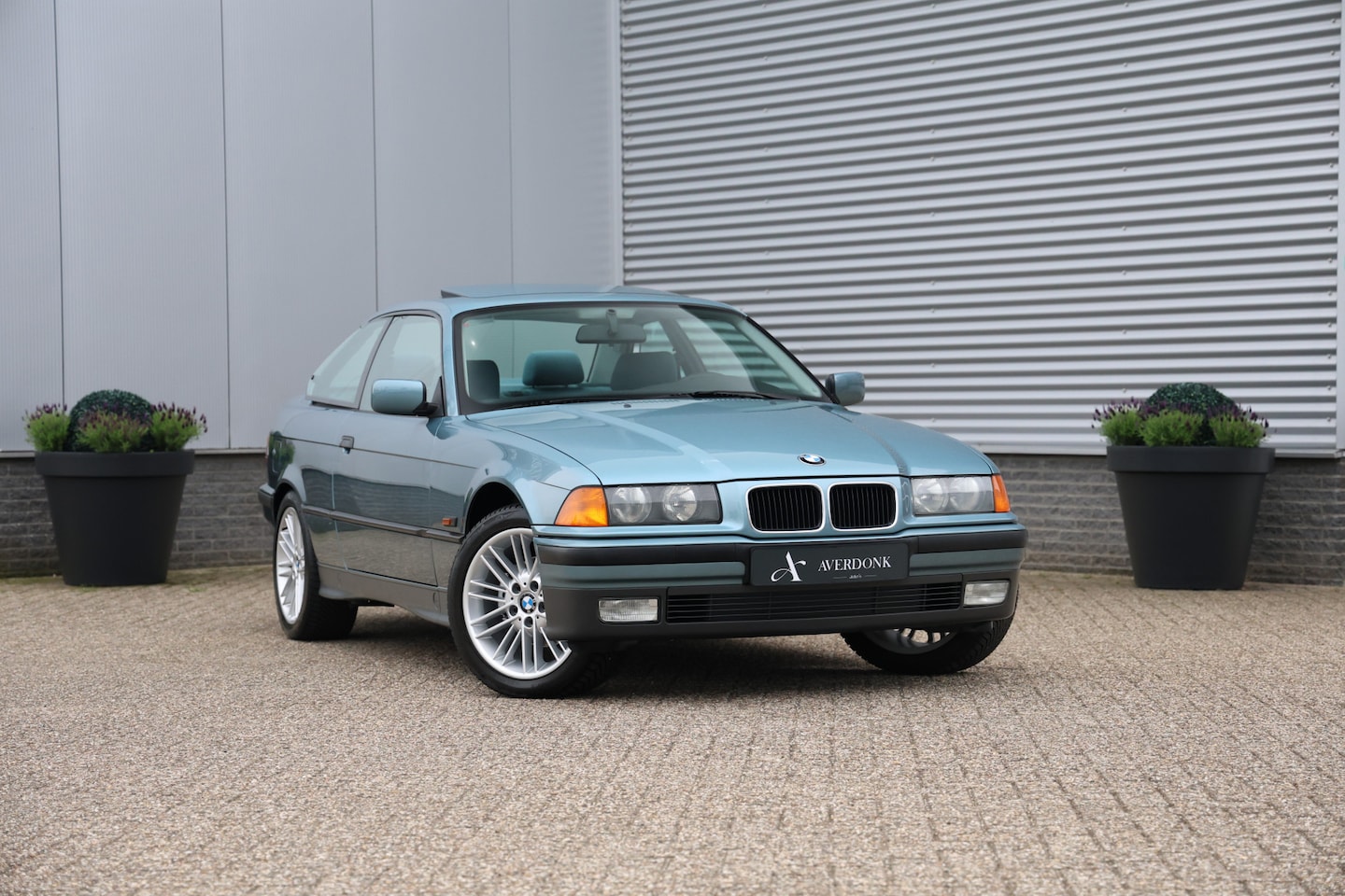 BMW 3-serie Coupé - 316i Executive Schuifdak|Uniek mooi|Historie - AutoWereld.nl