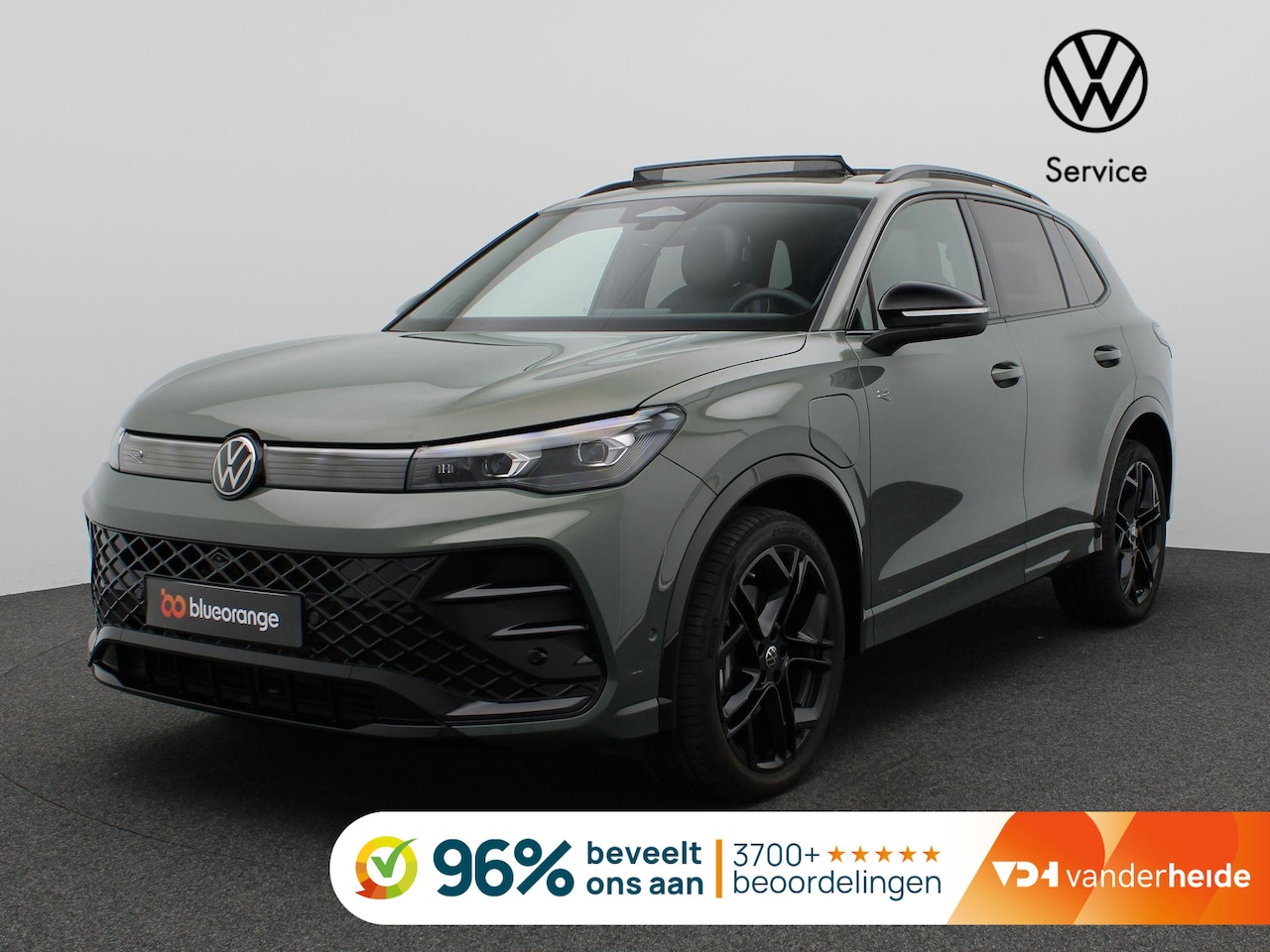 Volkswagen Tiguan - 1.5 eHybrid R-Line Edition 272PK DSG Pano-Schuifdak, Black Style, Trekhaak, 20" LM Velgen, - AutoWereld.nl