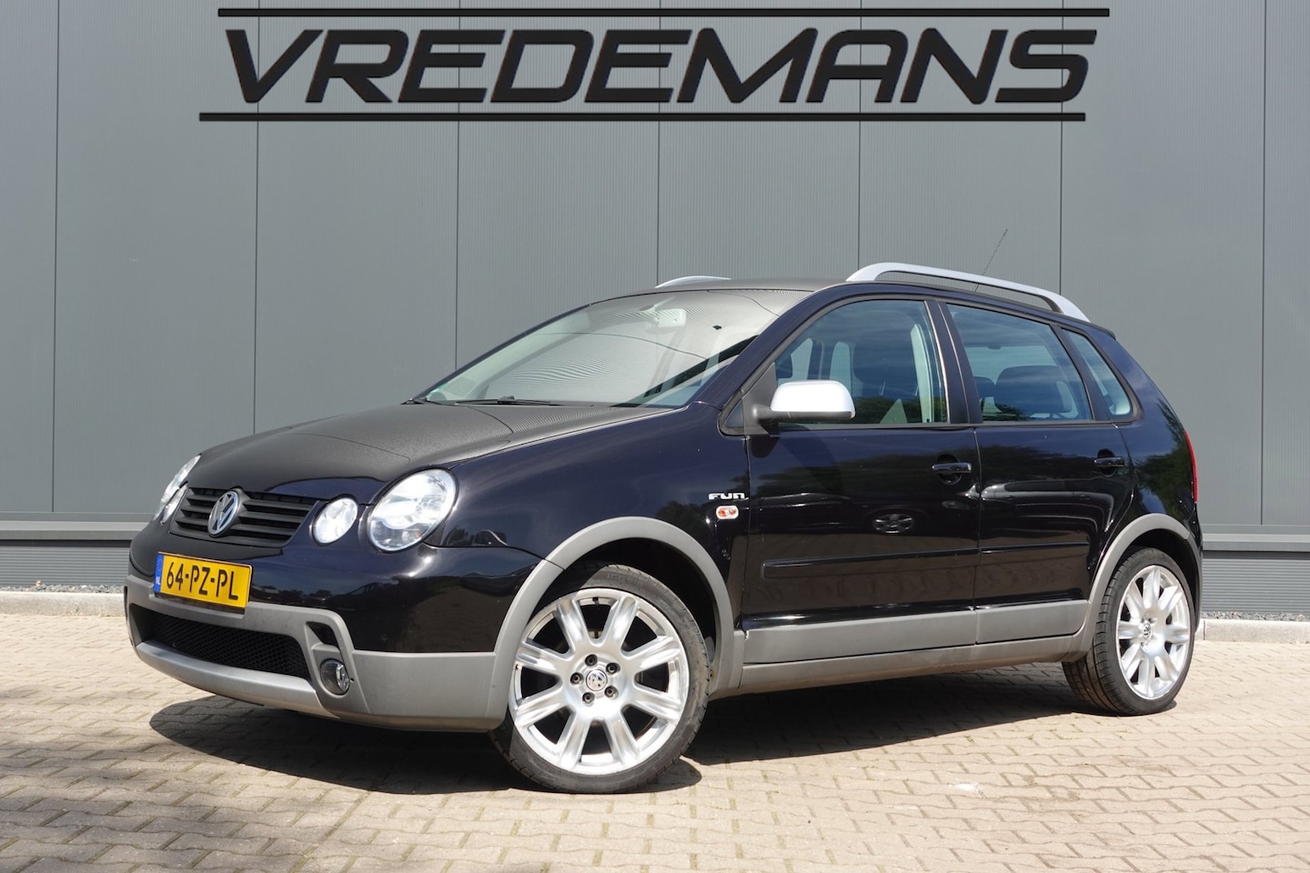 Volkswagen Polo - 1.4-16V FUN 1.4-16V FUN - AutoWereld.nl