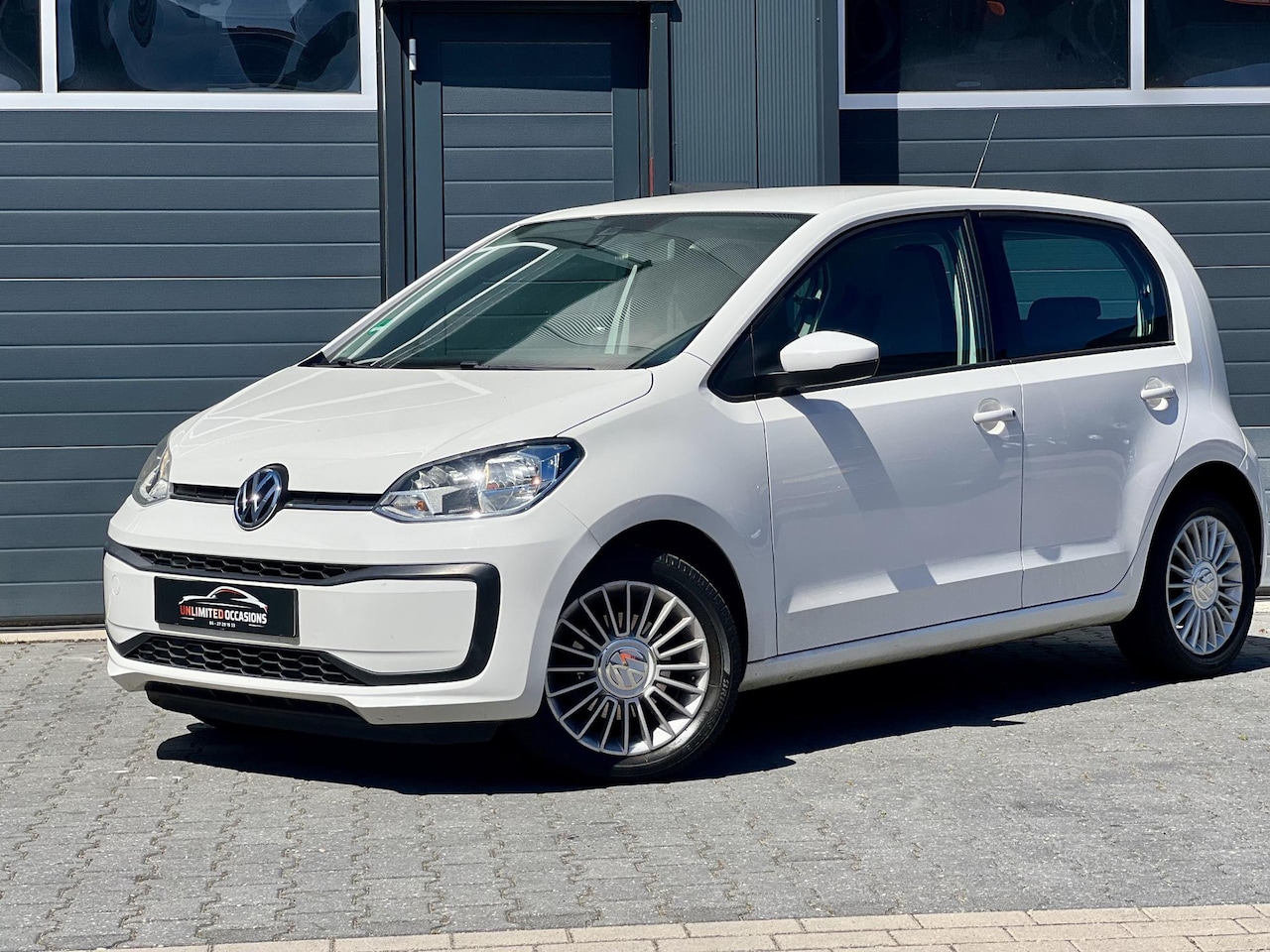 Volkswagen Up! - 1.0 BMT *CRUISE*PDC*AIRCO*5 DRS - AutoWereld.nl