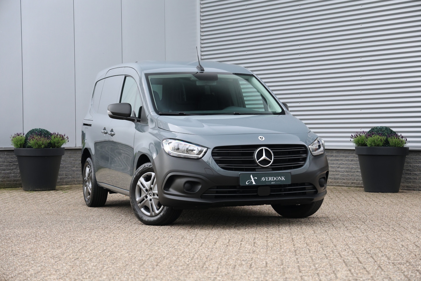 Mercedes-Benz Citan - 113 L1 131pk Pro Automaat Benzine Trekhaak|Weinig KM|Cruise|1e eign - AutoWereld.nl