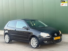 Volkswagen Polo - Topstaat 1.4-16V | AUTOMAAT | OPENDAK | R32 VELGEN | Nieuwe APK | Weinig KM |