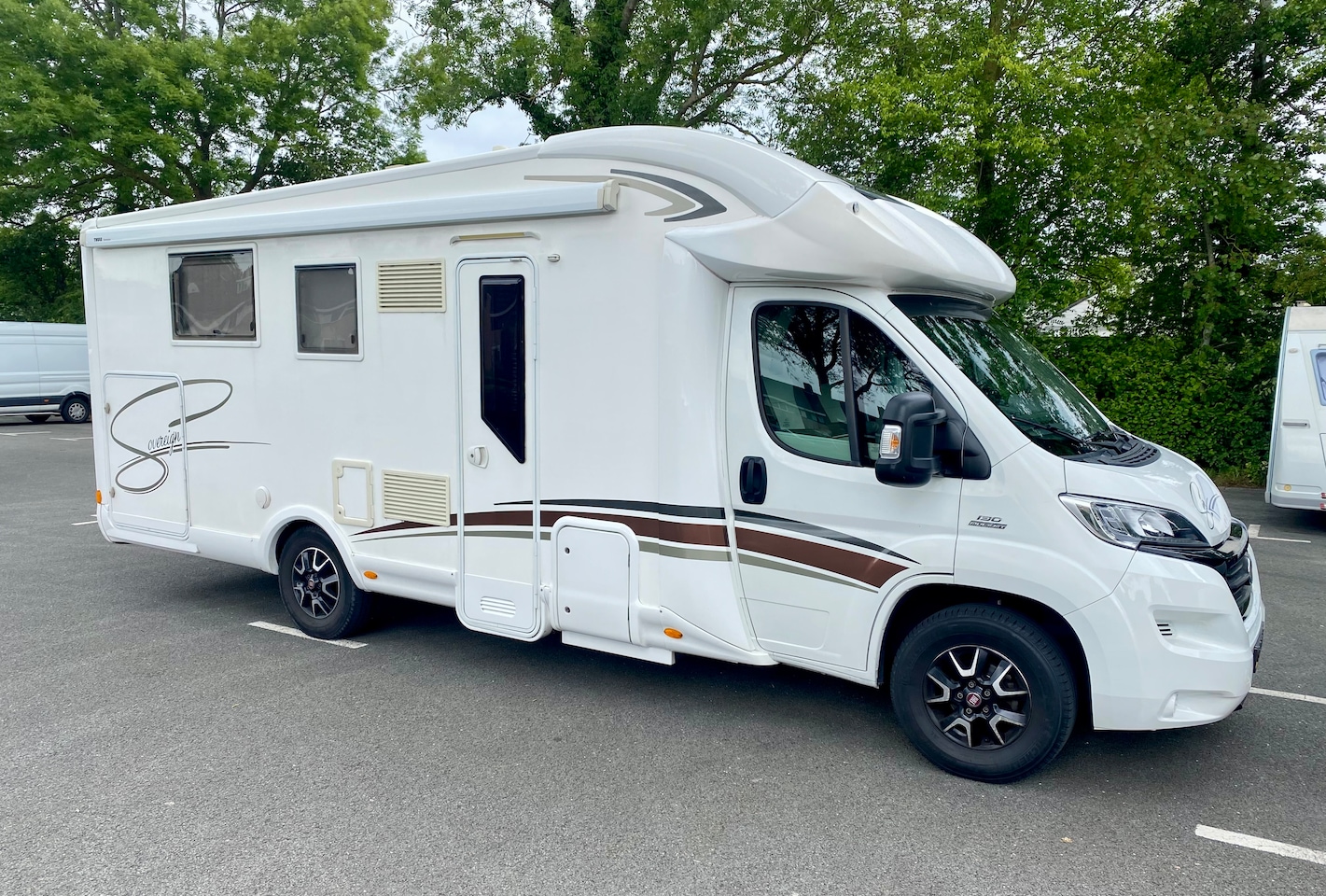 Fiat Ducato - McLouis Sovereign MC4-74G | 2015 | 70.000 km | Lithium 300Ah | Zonnepanelen | Queensbed + - AutoWereld.nl