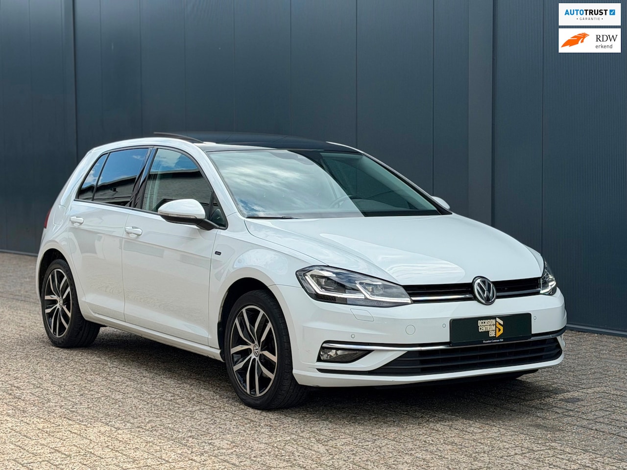 Volkswagen Golf - 1.5 TSI Highline | Pano | Automaat | Facelift | - AutoWereld.nl