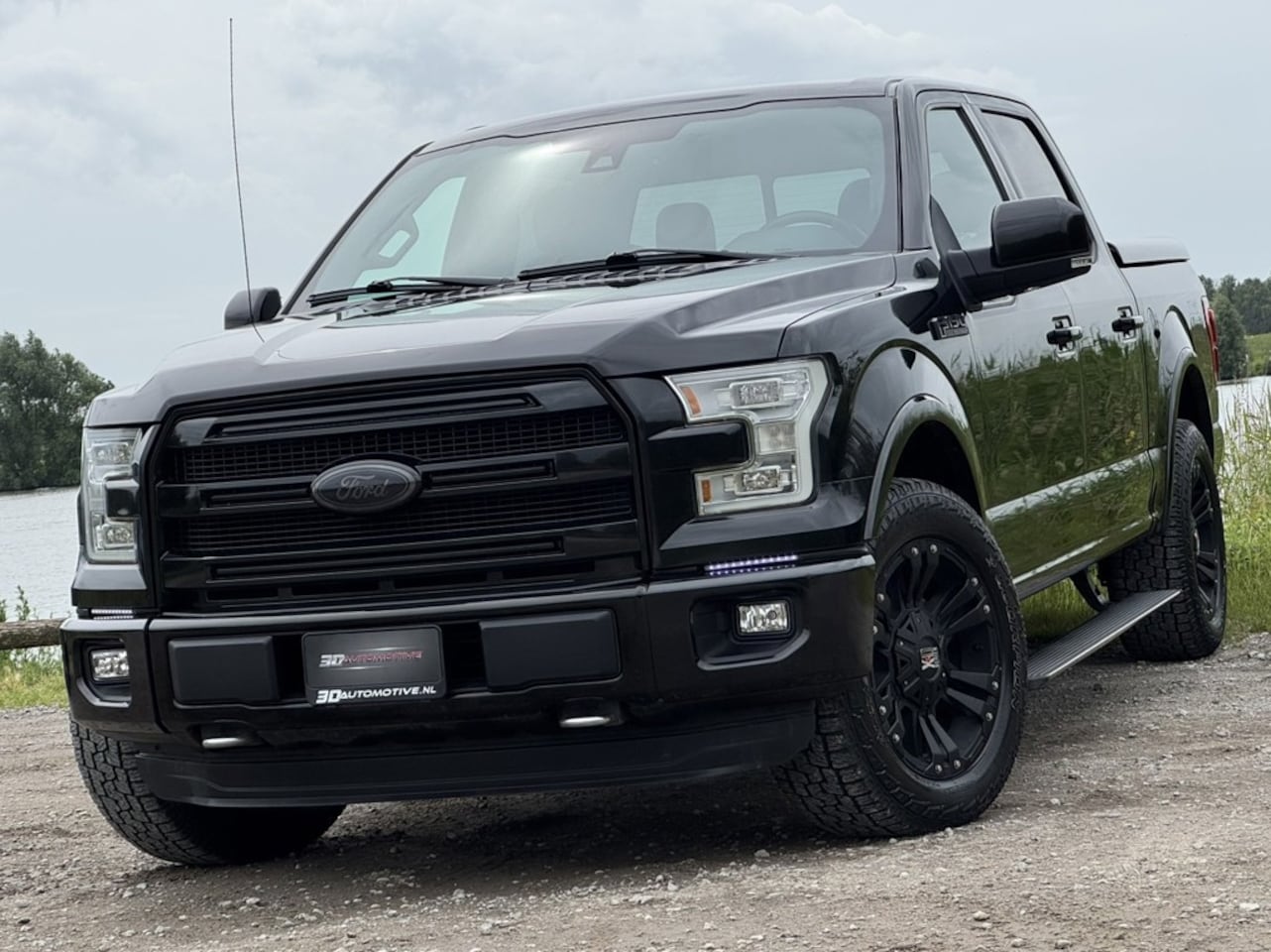 Ford F150 - USA PLATINUM 3.5L V6 ECOBOOST, LAGE BIJTELLING, LPG, PANO, MASSAGE, TREKHAAK - AutoWereld.nl