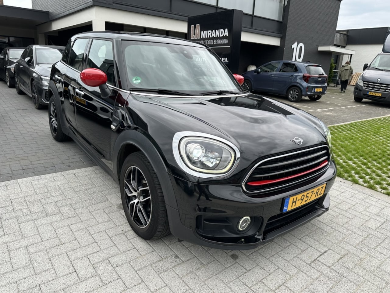 MINI Countryman - 1.5 Cooper Chili - AutoWereld.nl