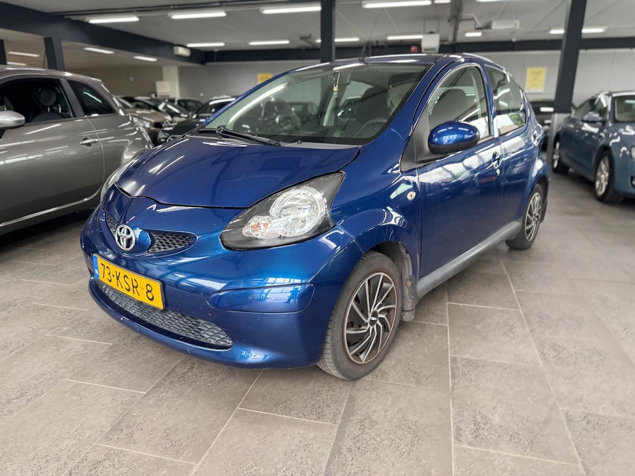 Toyota Aygo - 1.0-12V + automaat 5-deurs elektrische pakket navigatie - AutoWereld.nl