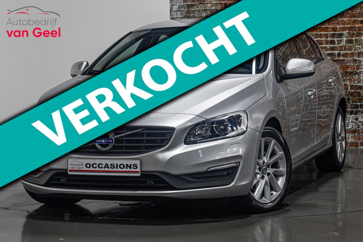 Volvo S60 - 2.0 D3 Summum I Automaat I Stoelverwarming - AutoWereld.nl