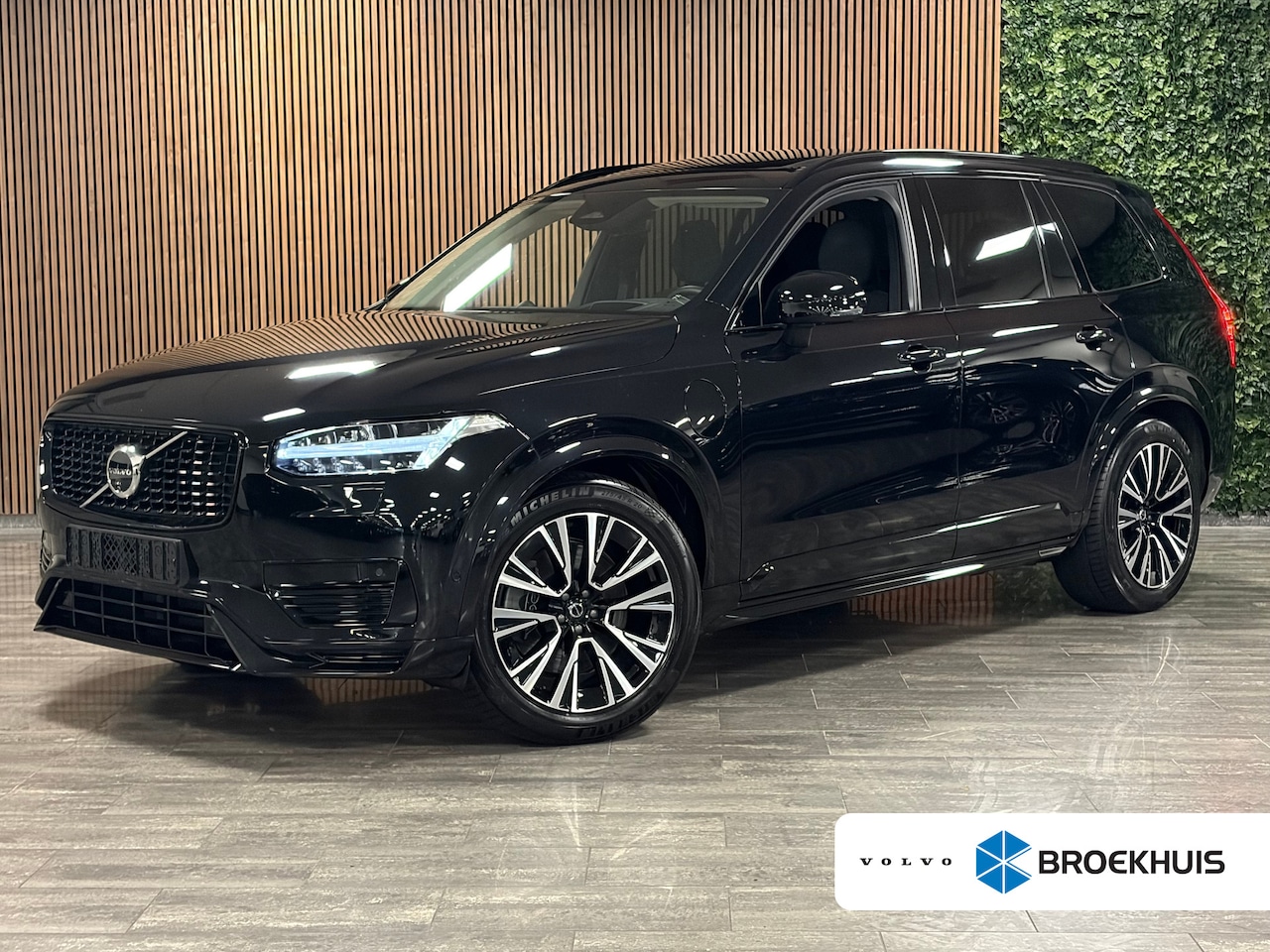 Volvo XC90 - T8 AWD Recharge Ultra Dark | Bowers & Wilkins | Luchtvering | Trekhaak | 360 Camera | Head - AutoWereld.nl