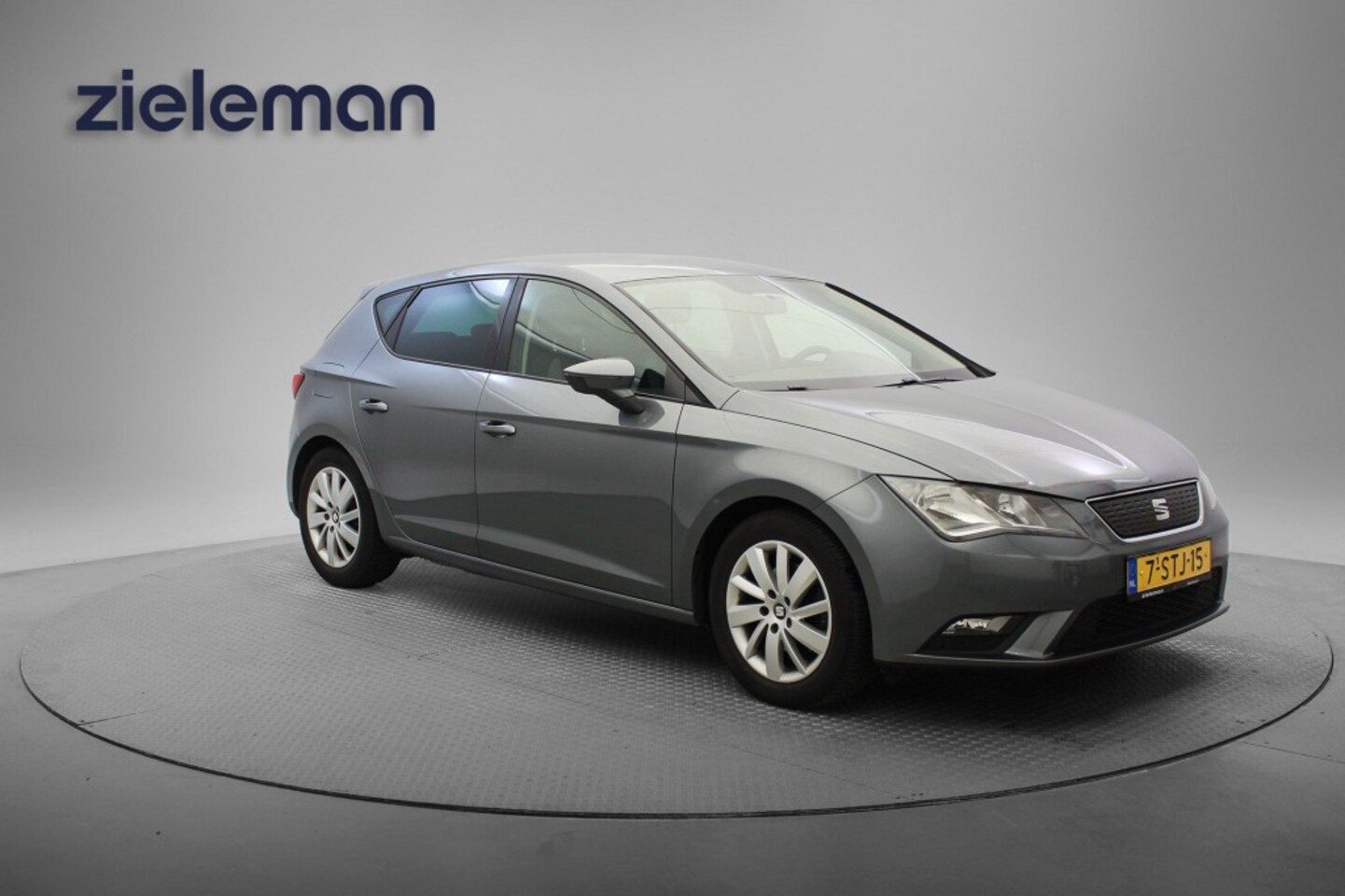 SEAT Leon - 1.6 TDI Limited Edition I - Navi, Cruise, Trekhaak - AutoWereld.nl
