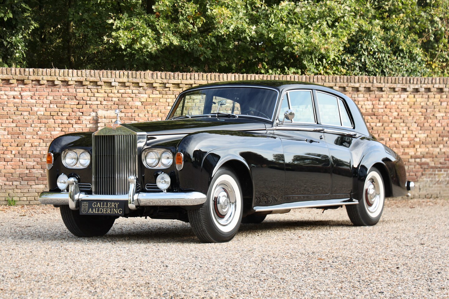 Rolls-Royce Silver Cloud - III "With Radford cocktail cabinets" Only 21000 Miles! Attractively presented in Mason's b - AutoWereld.nl