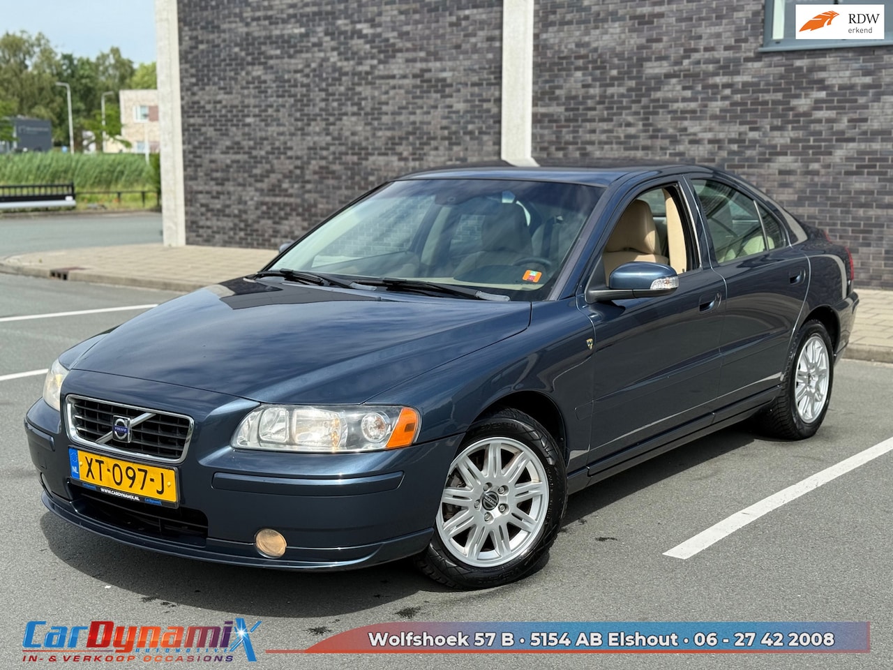 Volvo S60 - 2.4D Edition I | Volledig Historie | Distr. OK | Rijd Schakelt Goed - AutoWereld.nl