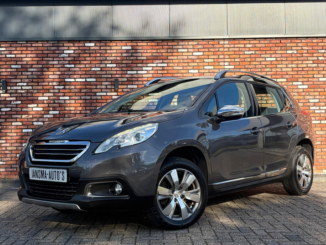 Peugeot 2008 - 1.2 PureTech Allure Nav/Cruise Pdc Clima Hoogzitter Voll.Onderhouden! - AutoWereld.nl