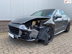Porsche Cayenne - 3.6 GTS V6 440pk Bose, Sportchrono, Camera, Stoelverwarming Voor/Achter, Verwarmd Stuurwie