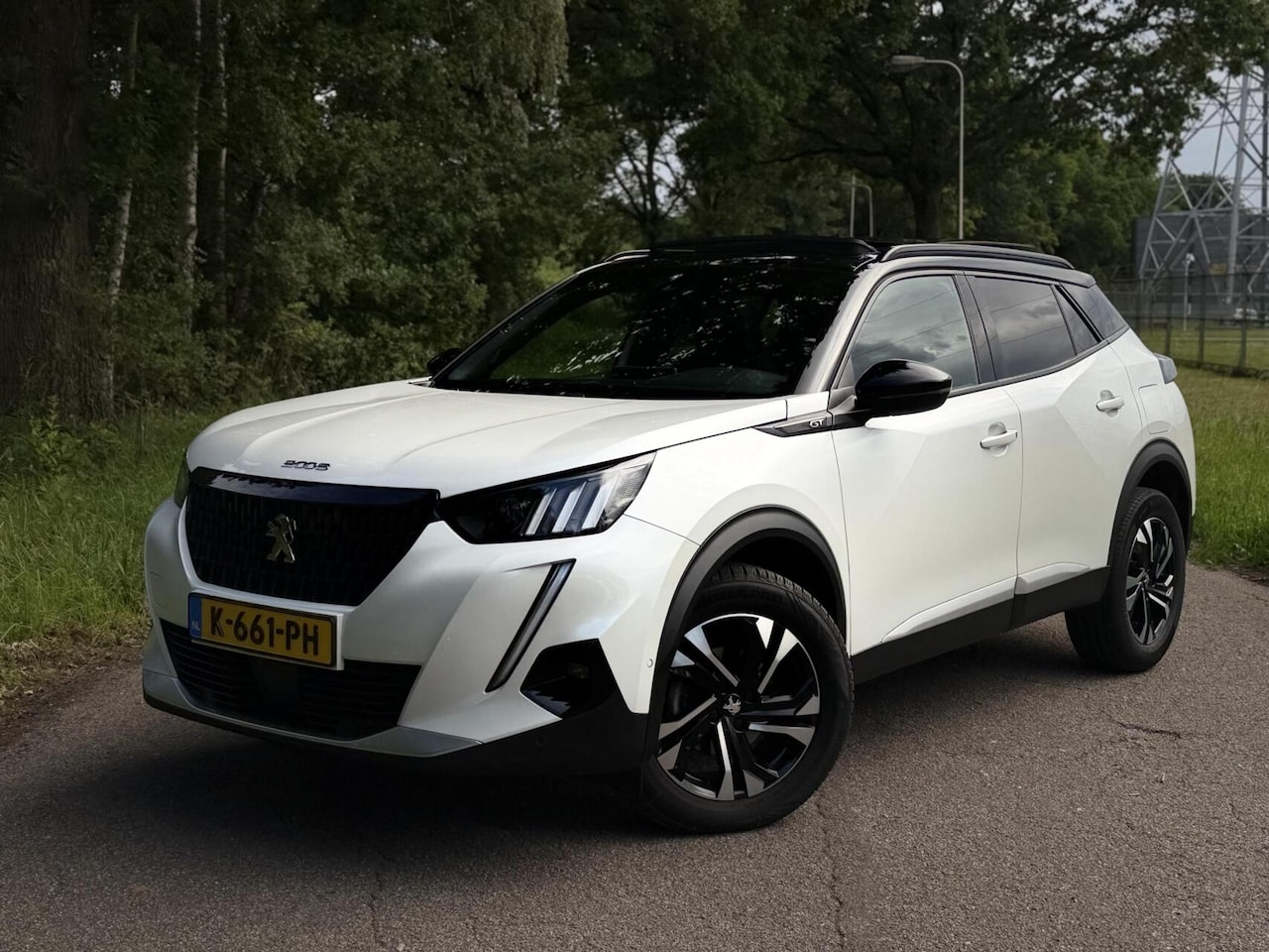Peugeot 2008 - 1.2 GT-line AUT Keyless Dak Camera DAB+ NAP ✅ - AutoWereld.nl
