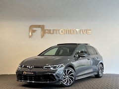 Volkswagen Golf - 1.5 eTSI R-Line Pano|Keyless|Camera|IQ|Sfeer