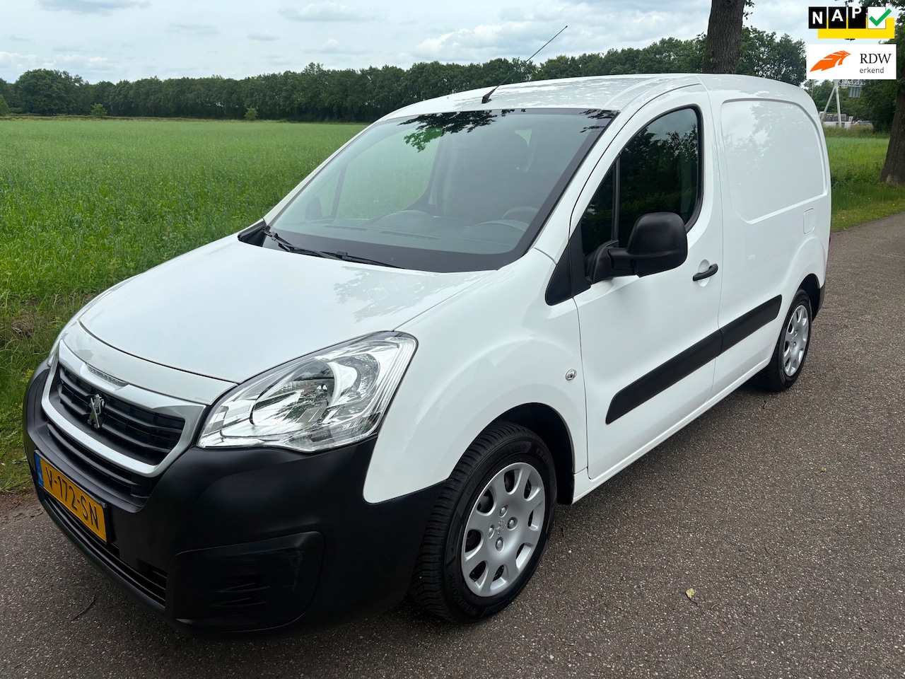 Peugeot Partner - 120 1.6 BlueHDi 75 L1 XR Airco/BOTT inrichting!/1ste Eigenaar - AutoWereld.nl