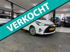 Toyota Yaris - 1.5 Hybrid Business Plus Dealer onderhouden