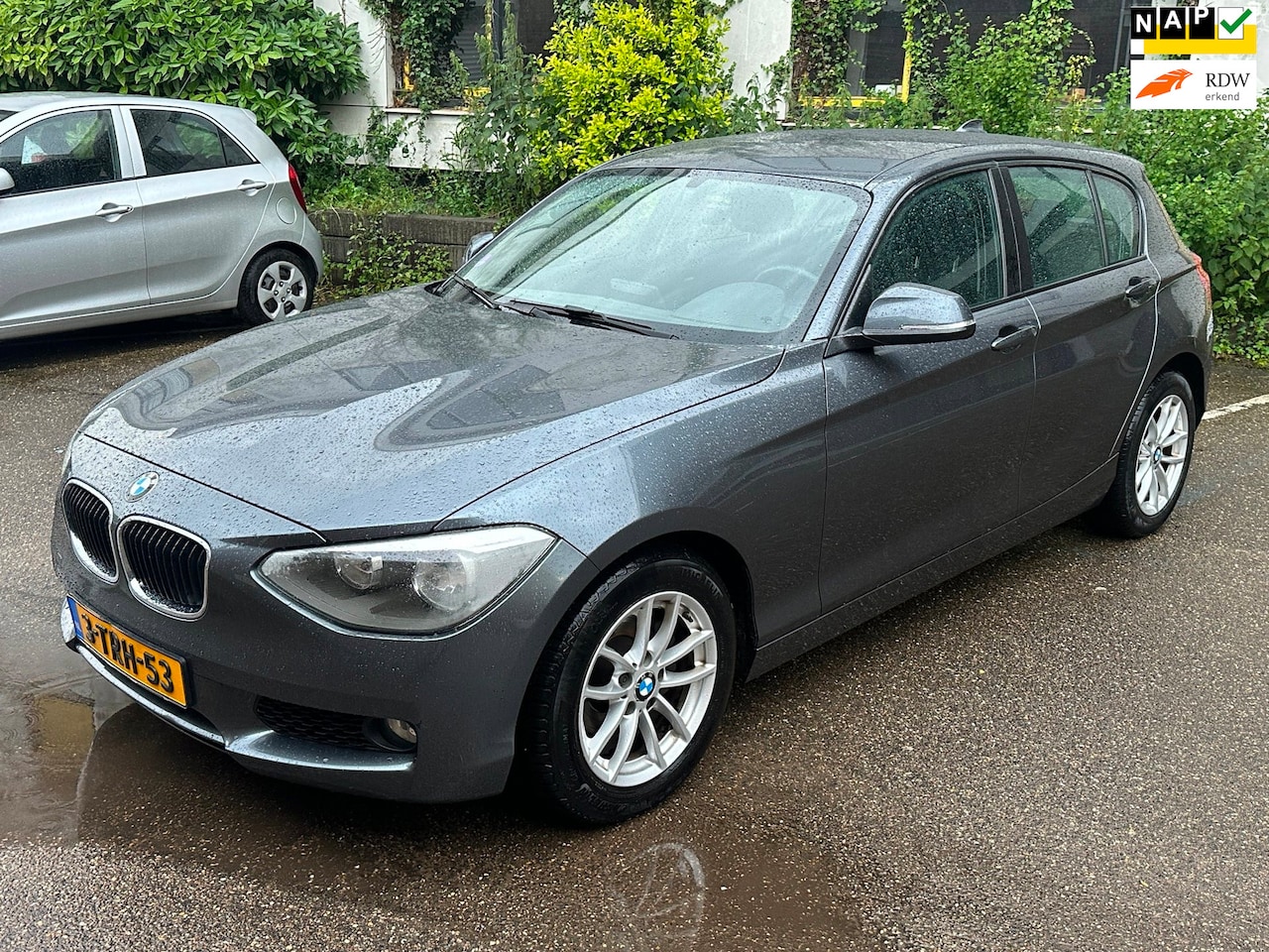 BMW 1-serie - 116i Business/ Automaat/ 2de eigenaar - AutoWereld.nl