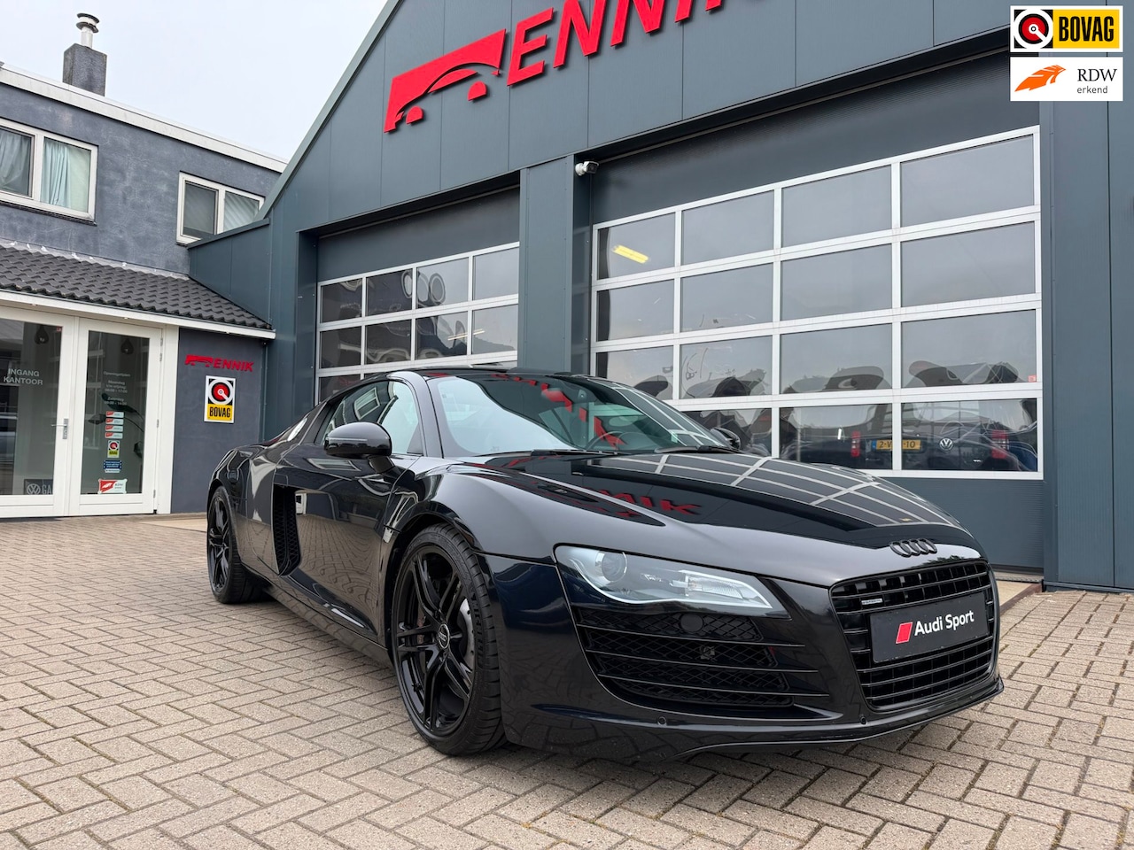 Audi R8 - 4.2 V8 FSI Quattro / Carbon / B&O / Alcantara / incl. Audi mobiliteit service. - AutoWereld.nl