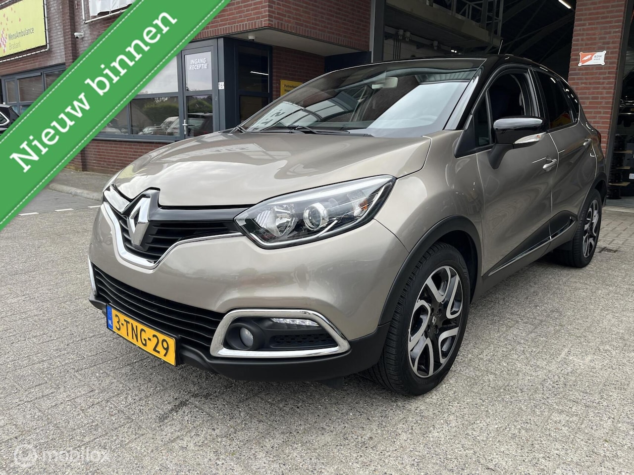 Renault Captur - 1.2 TCe Dynamique NAVI*CLIMA*CRUISE*TREKHAAK* - AutoWereld.nl