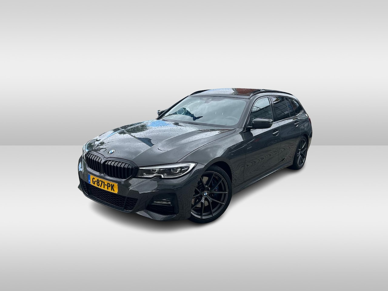 BMW 3-serie Touring - 330i High Exe. M Sport / Panoramadak / Camera / Leder / CarPlay / 19'' / Sportstoelen / St - AutoWereld.nl