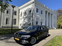 BMW 5-serie Touring - 530 i GERESERVEERD, PANORAMADAK, 1:19 High Executive