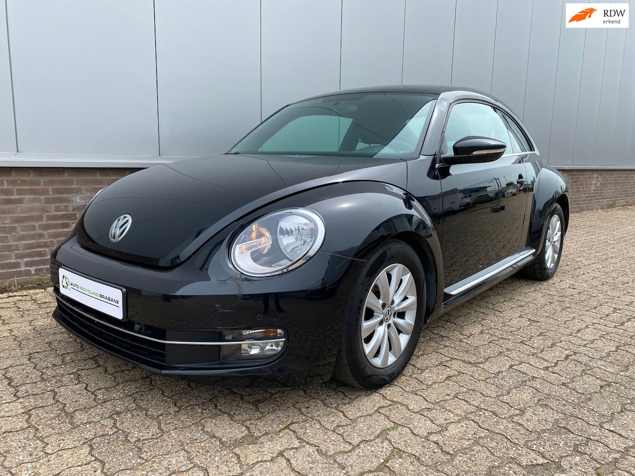 Volkswagen Beetle - 1.2 TSI Design BlueMotion PDC, Airco, Lm velgen - AutoWereld.nl