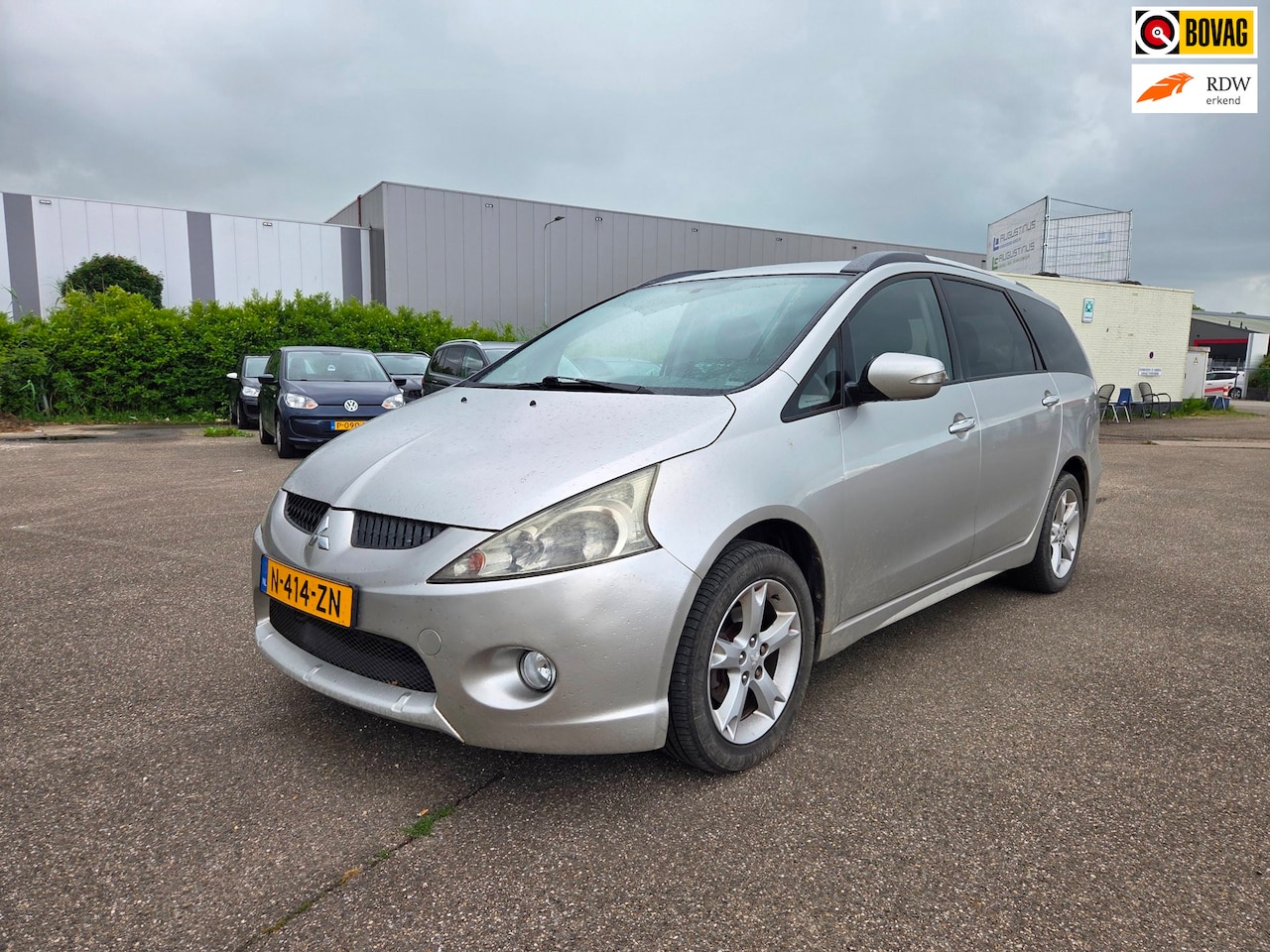 Mitsubishi Grandis - 2.4-16V InSport 7 peroons | Automaat - AutoWereld.nl