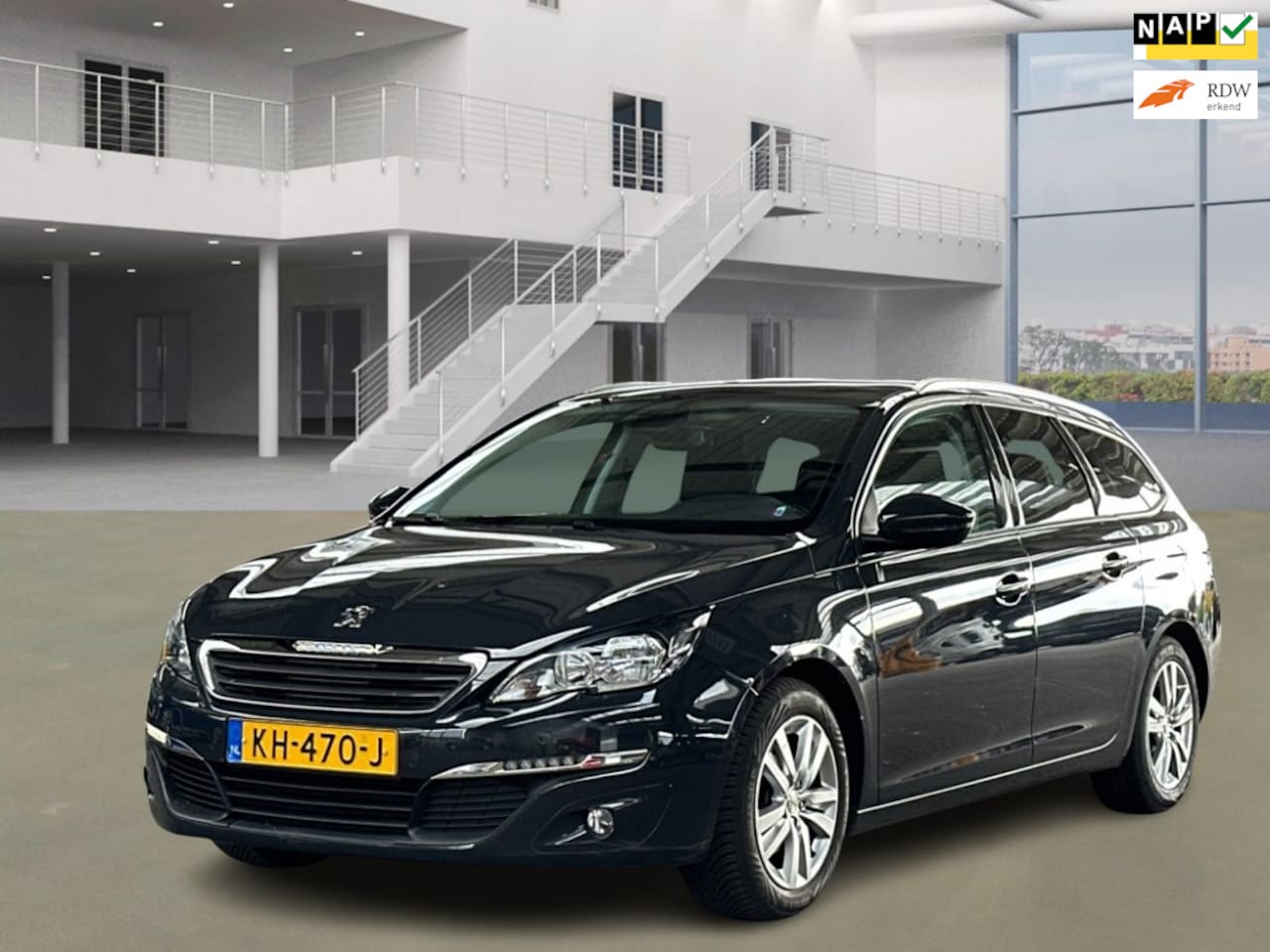 Peugeot 308 SW - 1.2 PureTech Blue Lease Executive 1.2 PureTech Blue Lease Executive - AutoWereld.nl