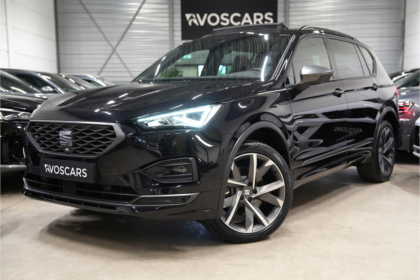 SEAT Tarraco - 2.0 TSI 4DRIVE FR * Pano - Trekhaak - 360° Cam - 20" - Kuipstoelen - Beats - Keyless - ACC - AutoWereld.nl