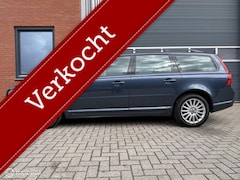 Volvo V70 - 2.5T Momentum Aut. - leder - orig. NL - 2e eig