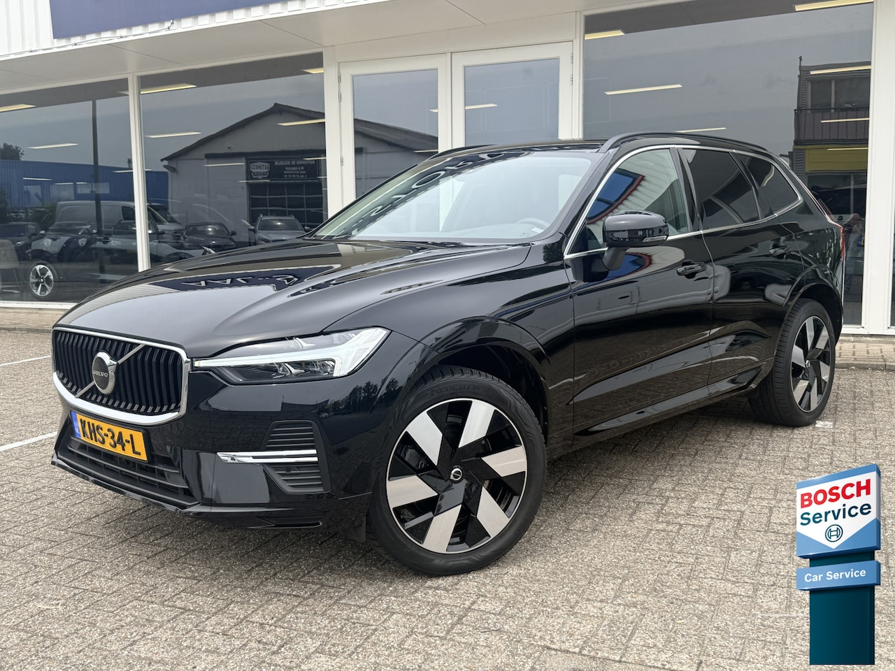 Volvo XC60 - 2.0 B4 Momentum Business | Keyless | LED | Apple/Android | PDC v+a incl. Camera | Google | - AutoWereld.nl