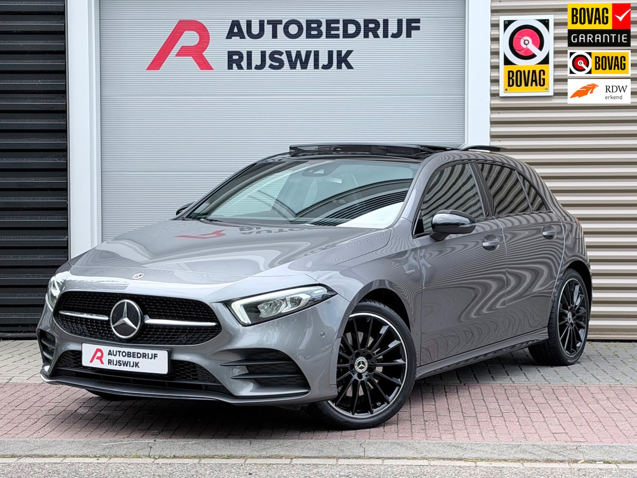 Mercedes-Benz A-klasse - 250 e AMG Line Pano/Camera/Sfeer - AutoWereld.nl