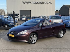 Peugeot 307 CC - 2.0-16V 136 PK, AIRCO(CLIMA), CRUISE CONTROL, LEDER INTERIEUR, STOELVERWARMING, ELEK-DAK,