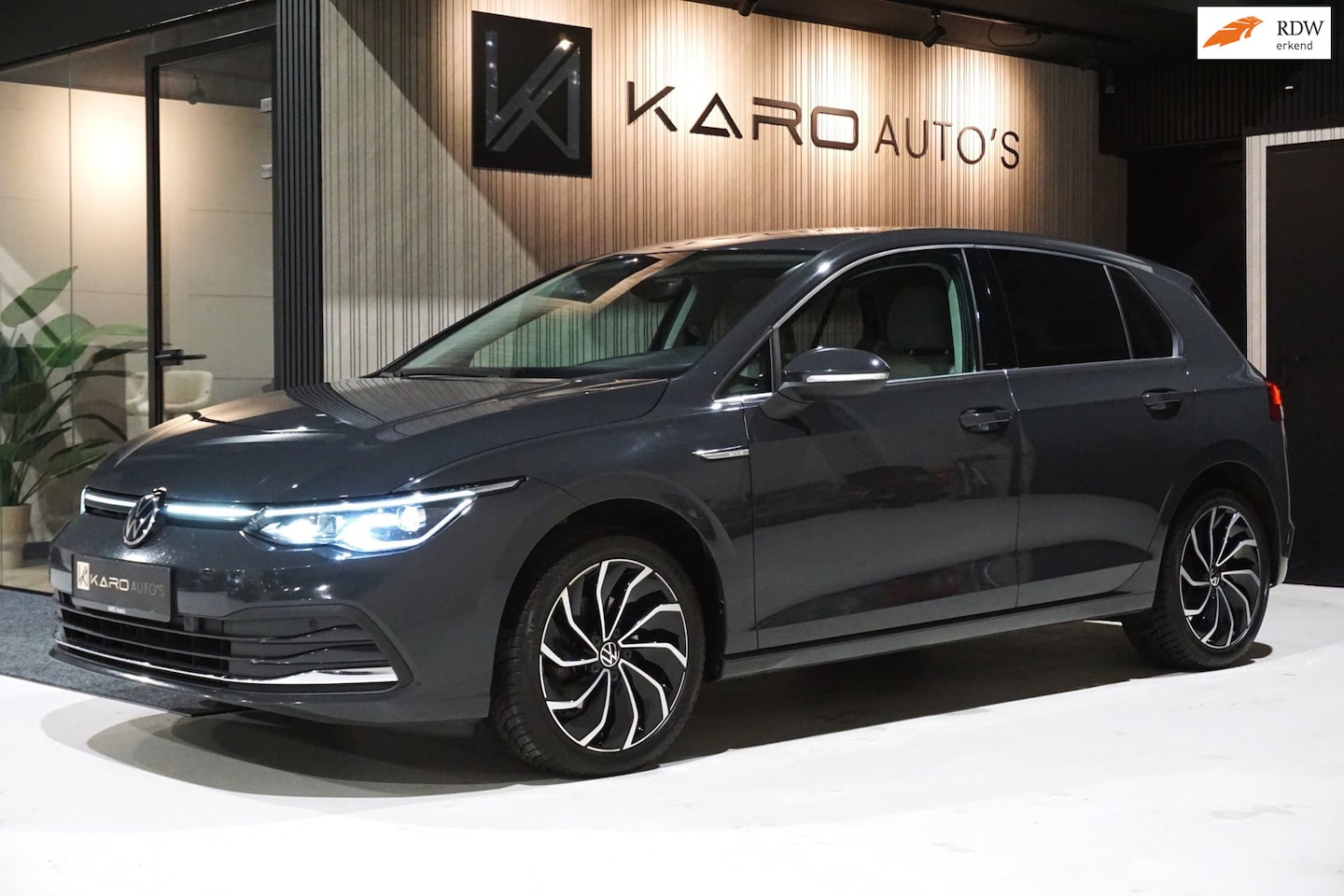 Volkswagen Golf - 2.0 TDI Style DSG IQ Led Carplay ACC Sfeervl - AutoWereld.nl