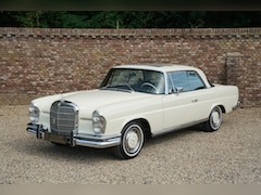 Mercedes-Benz E-klasse Coupé - 280 SE "With the steel electric sliding sunroof" Original and flawless bodywork, Factory e