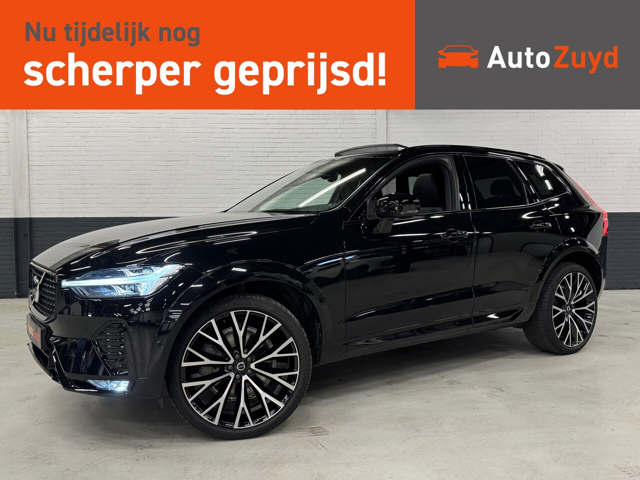 Volvo XC60 - 2.0 B5 R-design / Pano / Luchtvering / Trekhaak / Massage / 360 camera / 22 inch / H&K - AutoWereld.nl