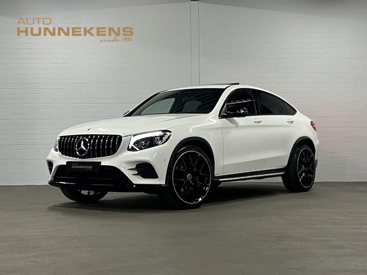 Mercedes-Benz GLC-klasse Coupé - 250 4MATIC AMG line *68.332KM* Open dak | Burmester | Cruise control | Stoelverwarming | 3 - AutoWereld.nl