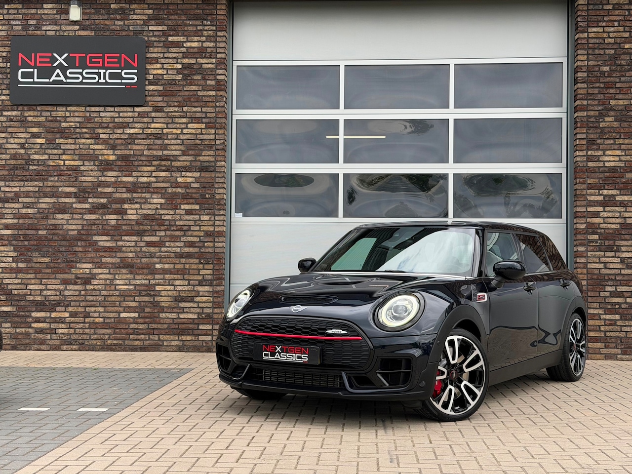 MINI Clubman - John Cooper Works 2.0 JCW ALL4 Chili|NL Auto|Full option|Pano - AutoWereld.nl