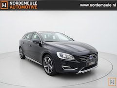 Volvo V60 - 2.4 D6 AWD Plug-In Hybride SUMMUM, Xenon, Pano