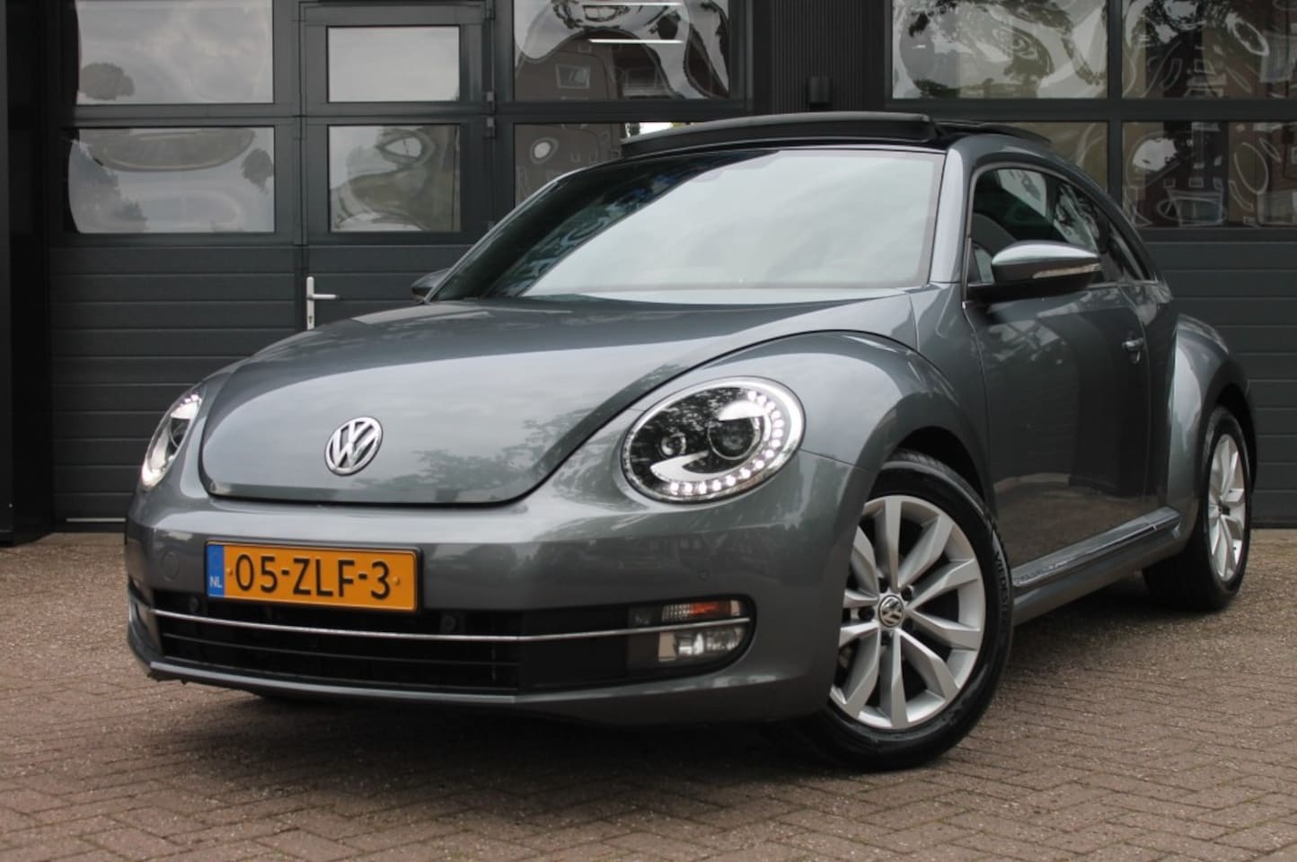 Volkswagen Beetle - 1.2 TSI DESIGN **NL-Auto** Panorama dak - AutoWereld.nl