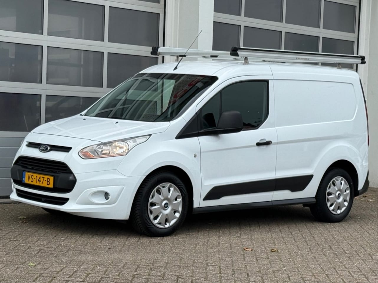 Ford Transit Connect - 1.6 TDCI L1 Trend 3-zits Airco Imperiaal Trekhaak Dealeroh UNIEK! - AutoWereld.nl