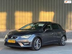 SEAT Leon - 2.0 TDI FR / Pano / Connect / APK