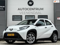 Toyota Aygo X - 1.0 VVT-i 72 PK ACC/DAB/AIRCO/LM VELGEN/ISOFIX