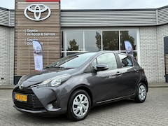 Toyota Yaris - 1.0 VVT-i NL-AUTO 1E-EIG DEALER-OND 5-DEURS AIRCO RADIO/CD TREKHAAK ALL-SEASONS