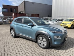 Hyundai Kona Electric - EV Premium 64 kWh | Trekhaak | SOH 100% |